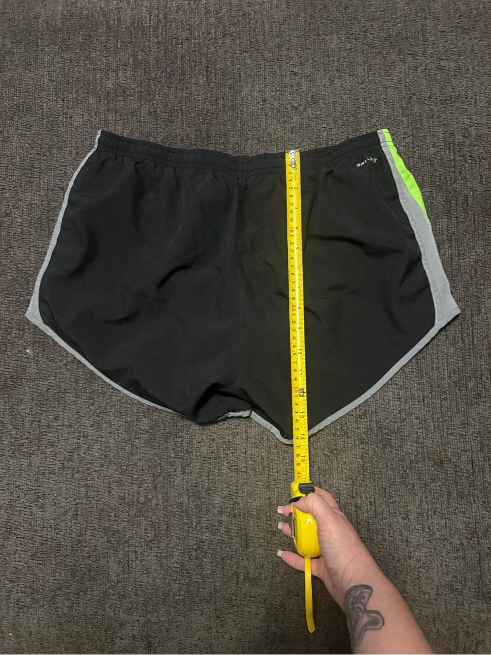 Nike Women’s Dri-FIT Running Shorts Size Large Black Neon Green Reflective - Picture 8 of 8